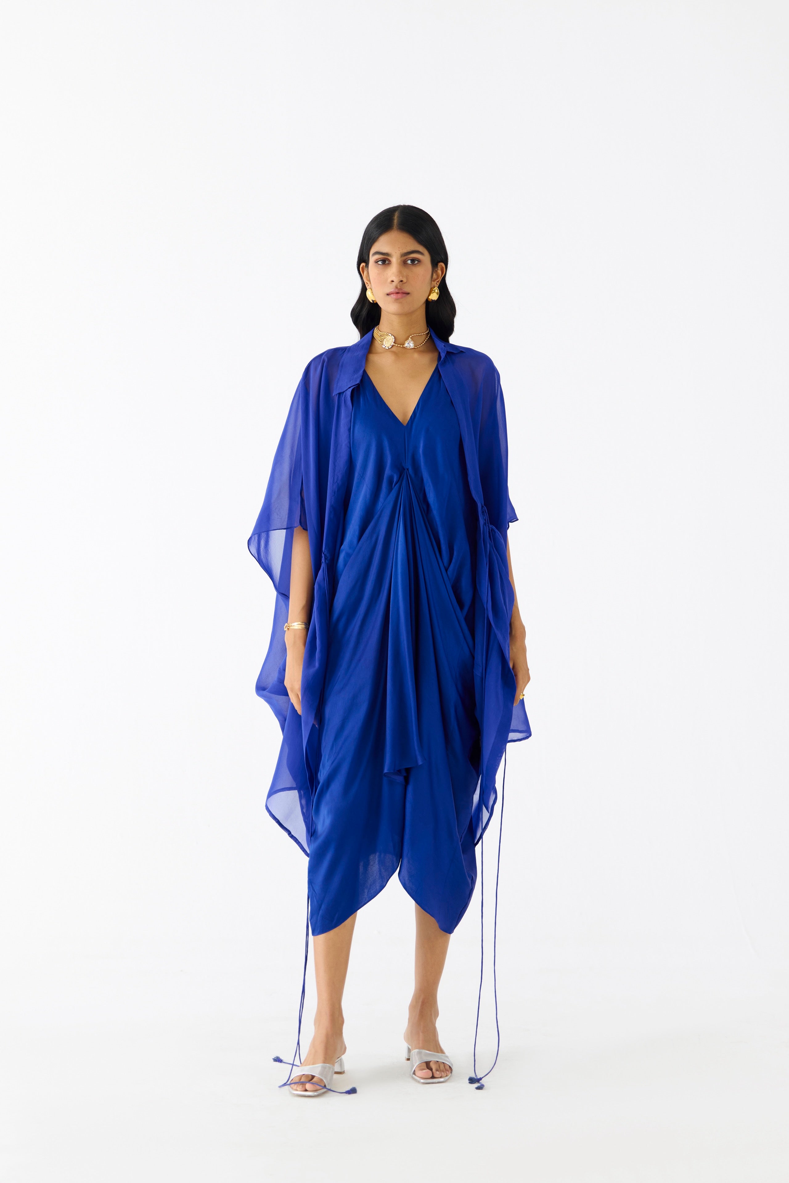 ROYAL MIDI DRESS WITH ORGANZA CAPE