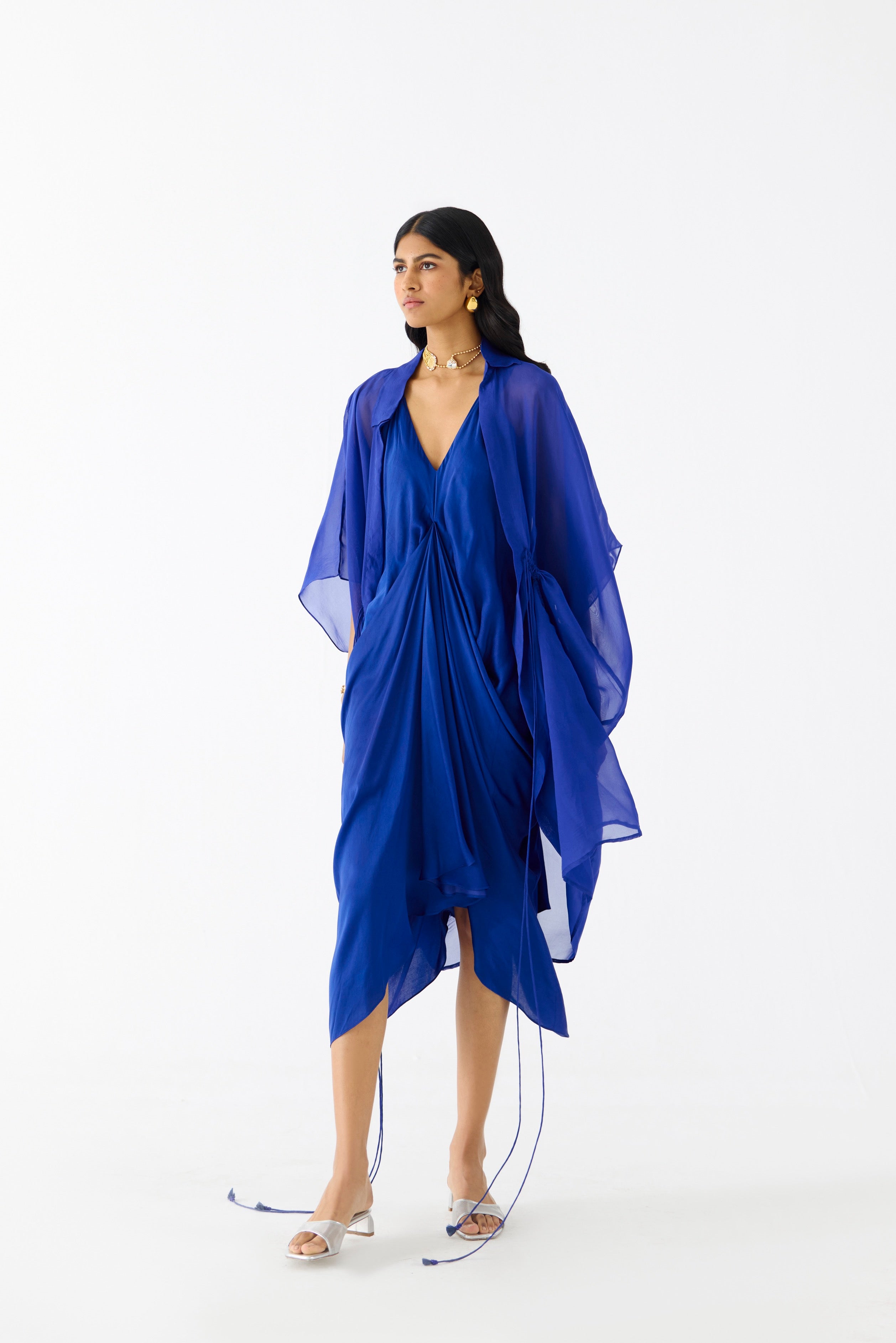 ROYAL MIDI DRESS WITH ORGANZA CAPE